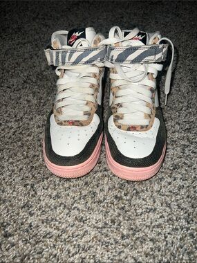 NIKE Air Force 1 Mid “07”  TUNNEL WALK